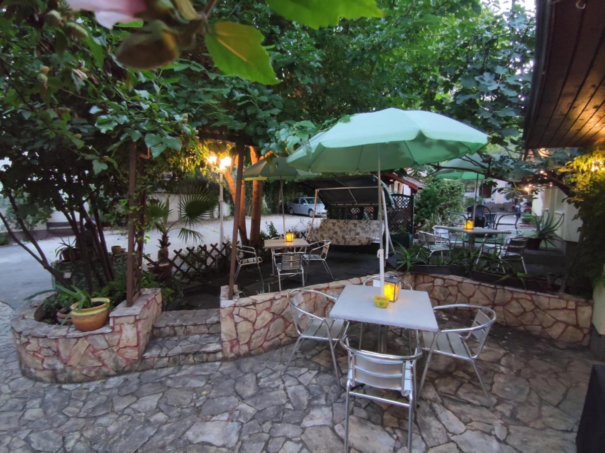 Hotel Oswaldo بودابست المظهر الخارجي الصورة