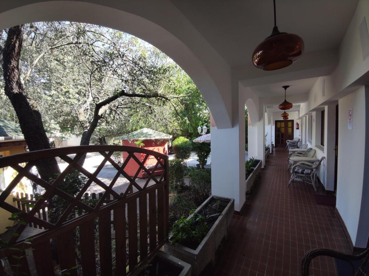 Hotel Oswaldo بودابست المظهر الخارجي الصورة