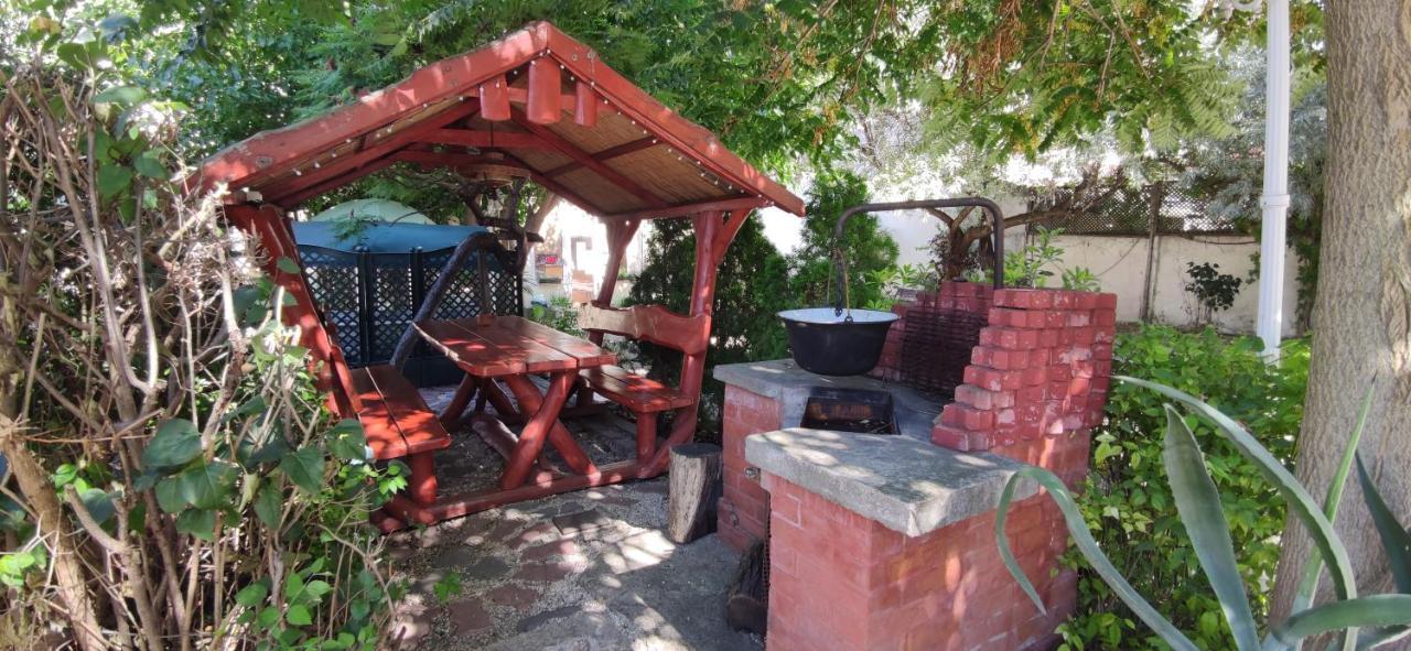 Hotel Oswaldo بودابست المظهر الخارجي الصورة
